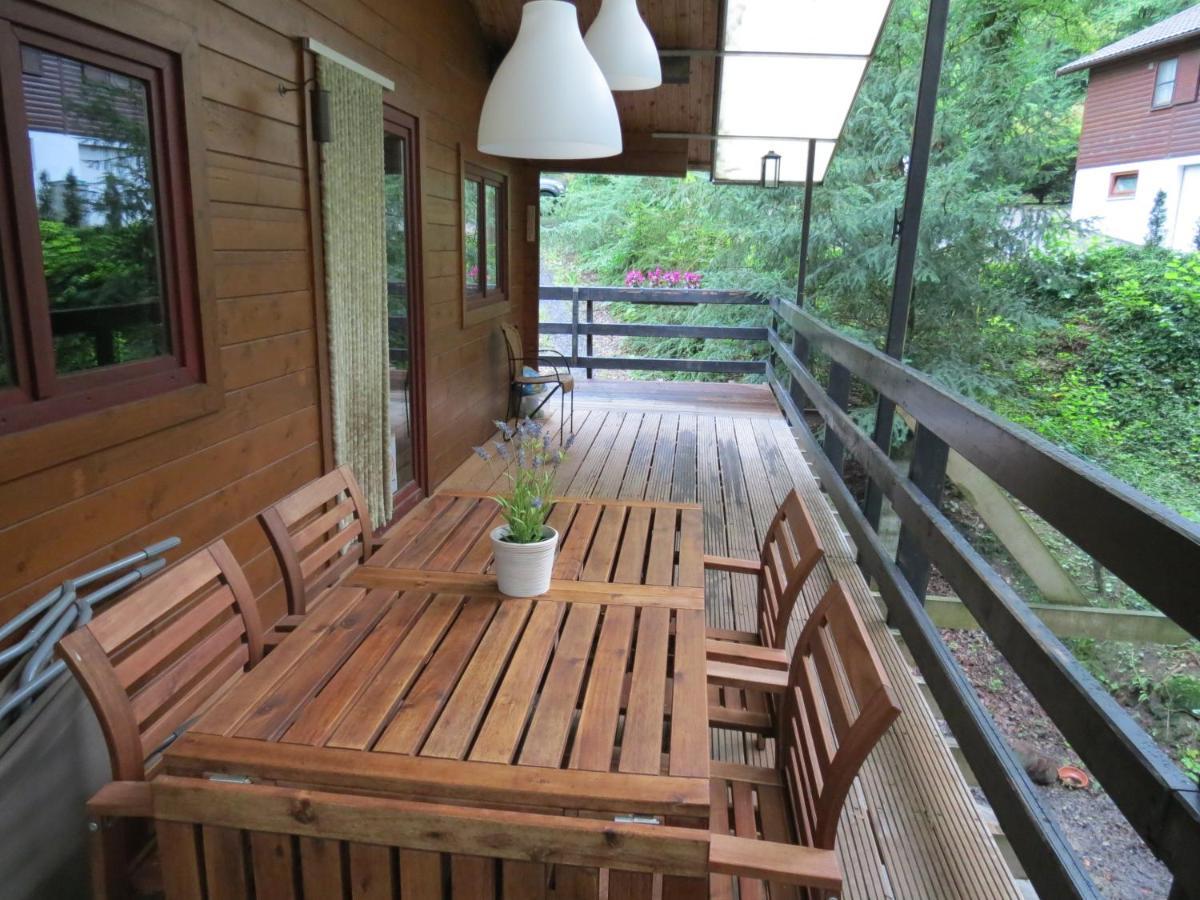 Chalet Frodo En Belle Villa Дюрби Екстериор снимка