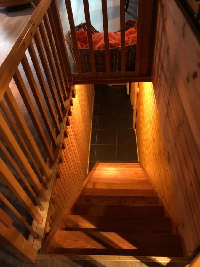 Chalet Frodo En Belle Villa Дюрби Екстериор снимка